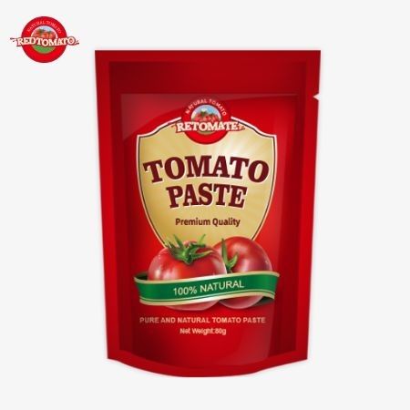 80 g de pâte de tomate double concentrée dans une poche debout avec des niveaux de pureté allant de 30% à 100%