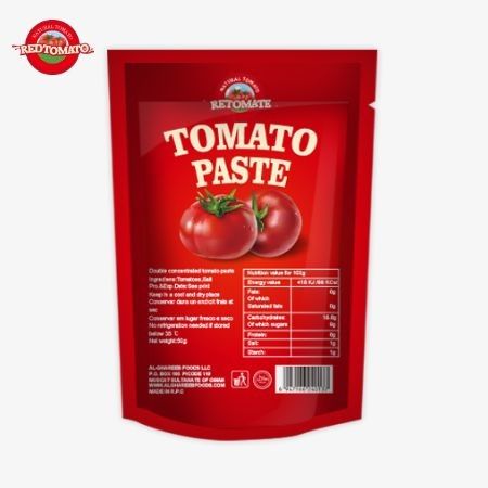 Le sac de pâte de tomate de 500 g offre un emballage pratique et une saveur délicieuse