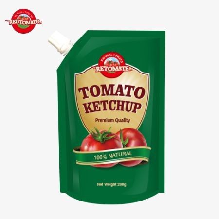 Nous fabriquons des sachets de 200g de ketchup qui sont conformes aux normes internationales et sont offerts à des prix d'usine