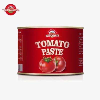Une boîte de 70 grammes de pâte de tomate douce et épicée facile à utiliser