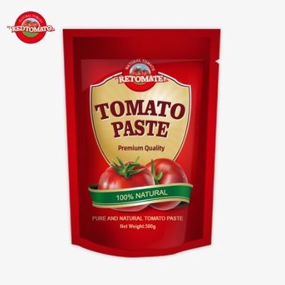 Le sac de pâte de tomate de 500 g offre un emballage pratique et une saveur délicieuse