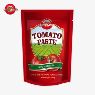Le sac de pâte de tomate de 500 g offre un emballage pratique et une saveur délicieuse