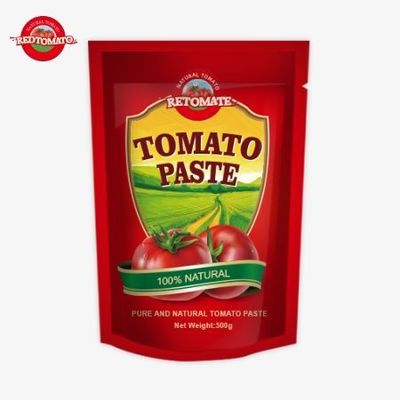 Le sac de pâte de tomate de 500 g offre un emballage pratique et une saveur délicieuse